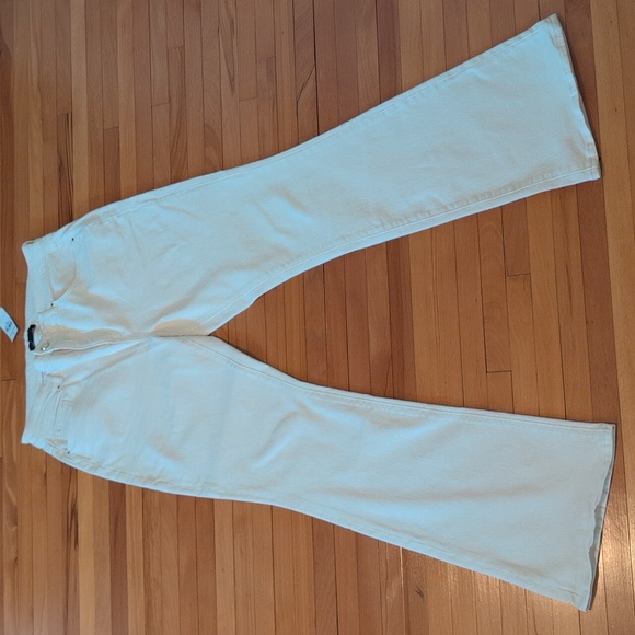 Ann Taylor Curvy Boot Cut Jeans - Picture 8 of 8